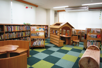 笹塚こども図書館